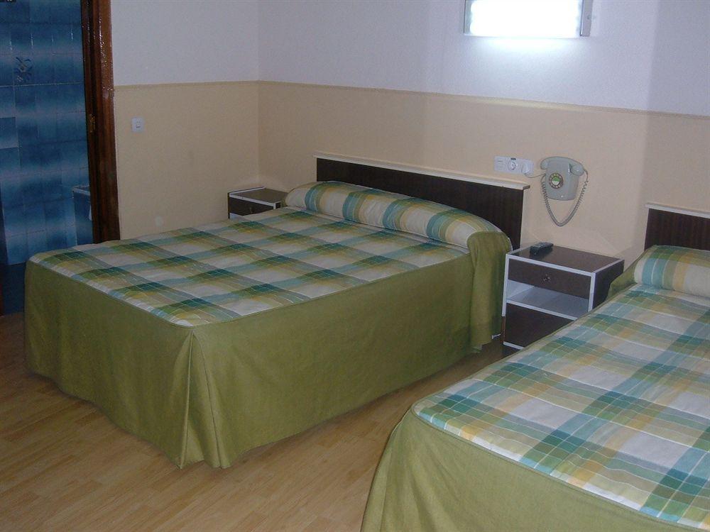 Hostal Olga มาดริด ภายนอก รูปภาพ